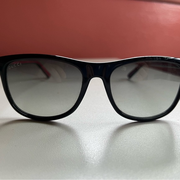 Gucci sunglasses - Picture 2 of 10